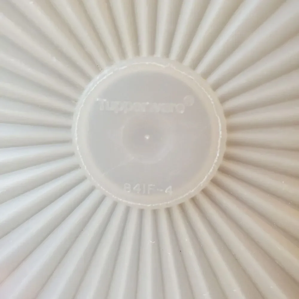 Tupperware square servalier